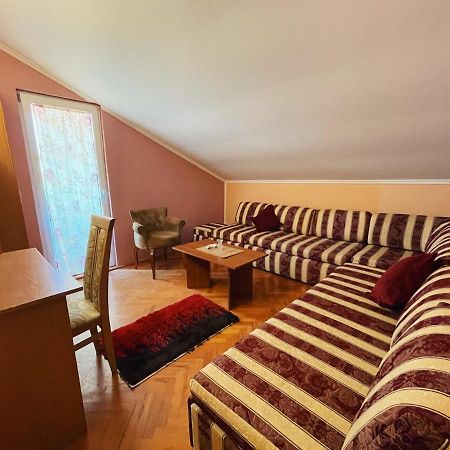 Hotel Vila Duricic 300M Od Mora Ðenovići Zewnętrze zdjęcie