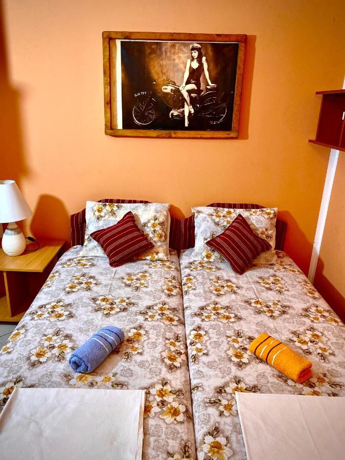 Hotel Vila Duricic 300M Od Mora Ðenovići Zewnętrze zdjęcie