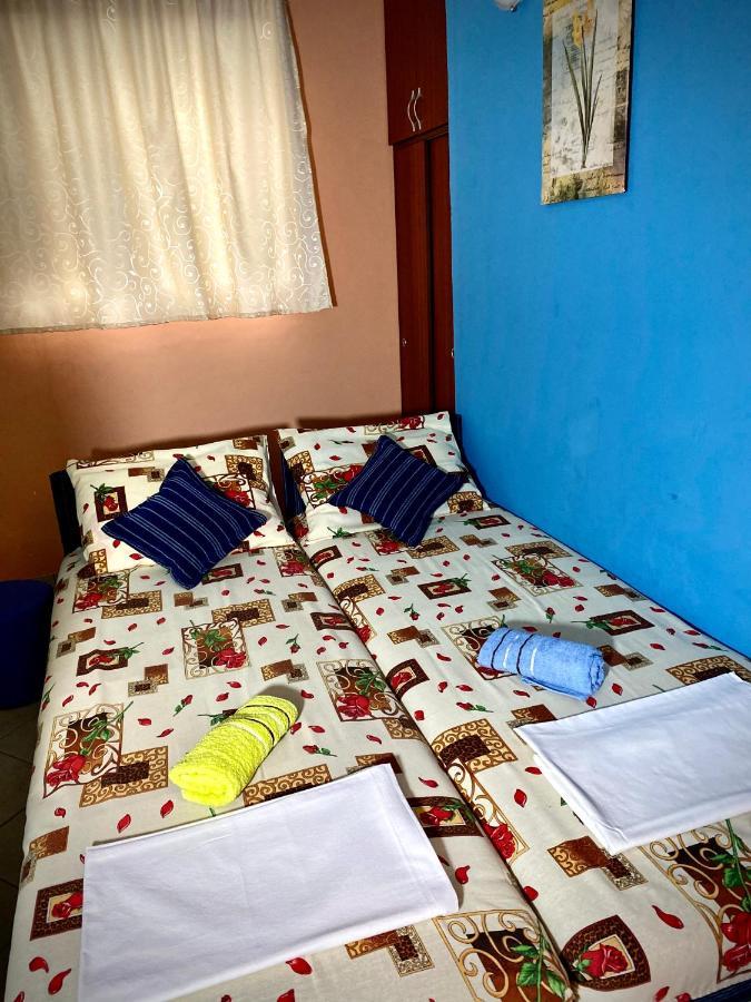 Hotel Vila Duricic 300M Od Mora Ðenovići Zewnętrze zdjęcie